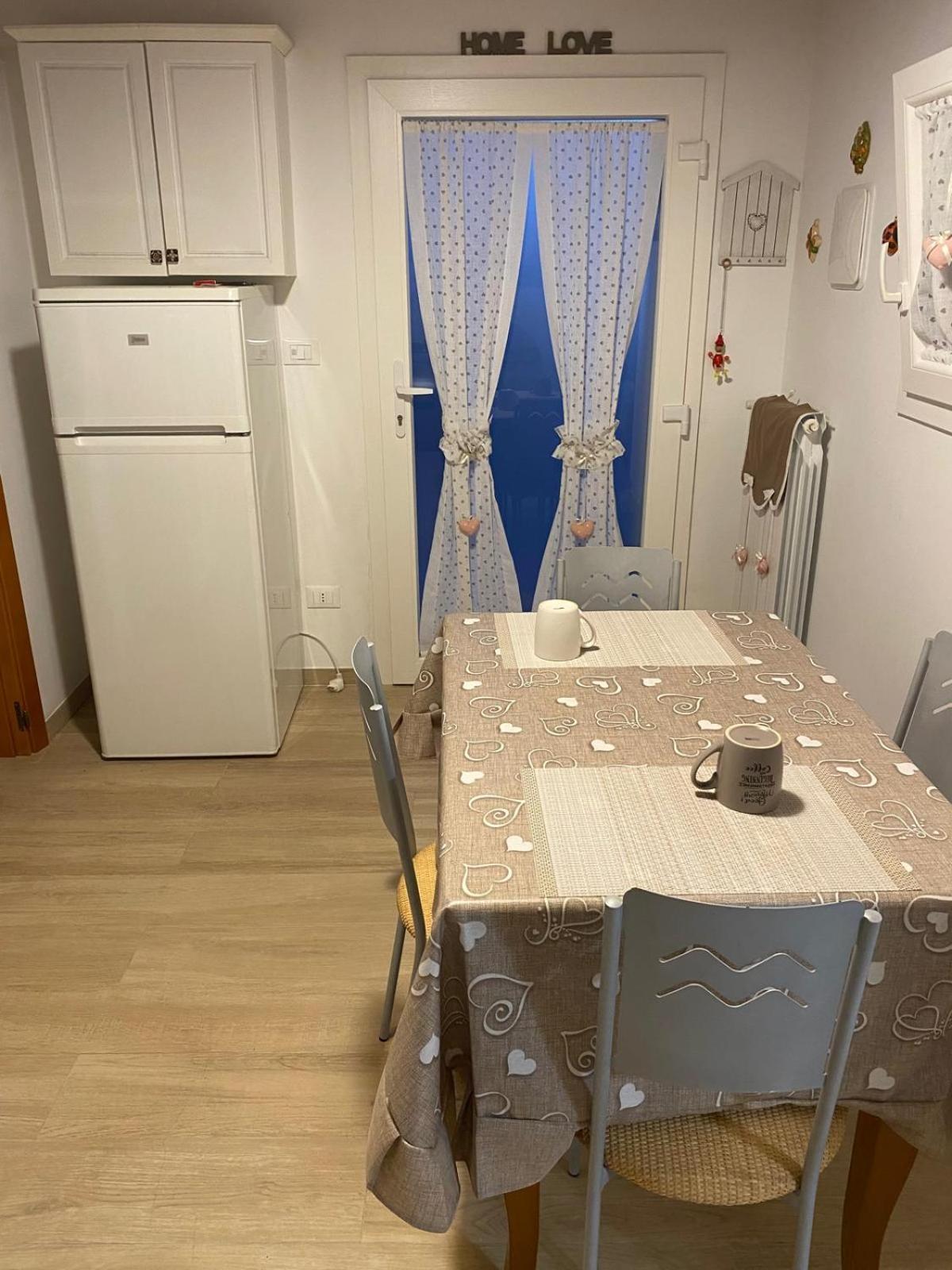 Brezza Marina Apartment Taranto Bagian luar foto